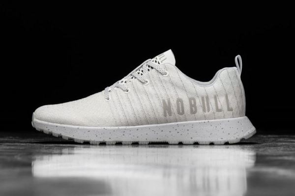 NOBULL | WOMEN'S WHITE MATRYX TRAIL RUNNER